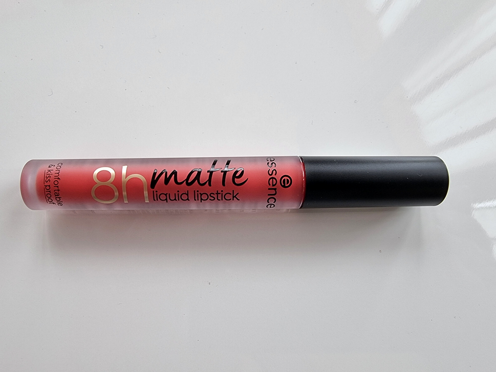 Essence 8h Matte Liquid Lipstick 09 Fiery Red rostrot 2,5 ml