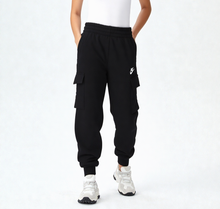 Nike Club fleece Cargo Teens unisex schwarz Gr.L/146-158