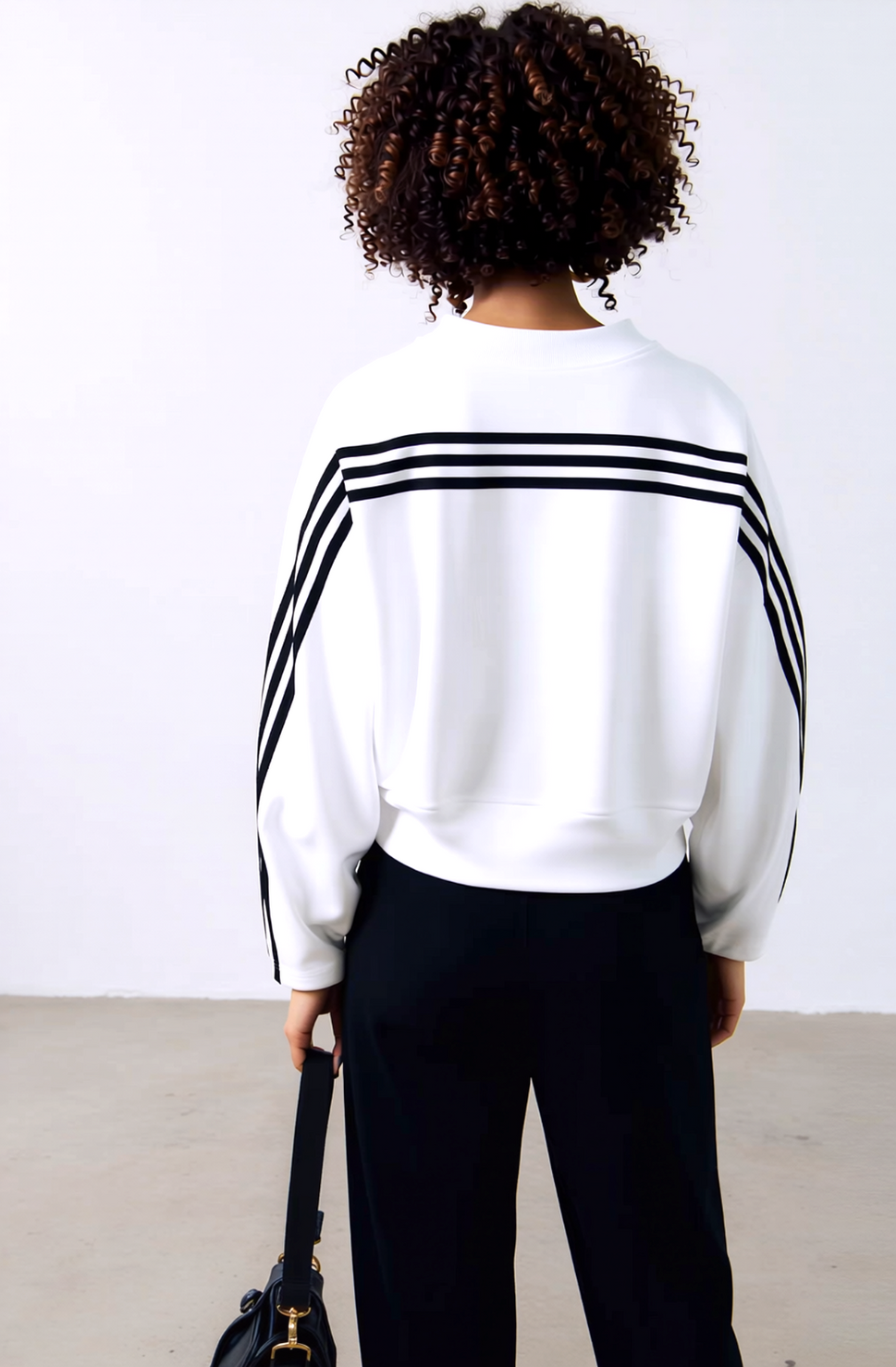 Adidas Sweatshirt cropped weiss loose fit Gr.XL / 44-46