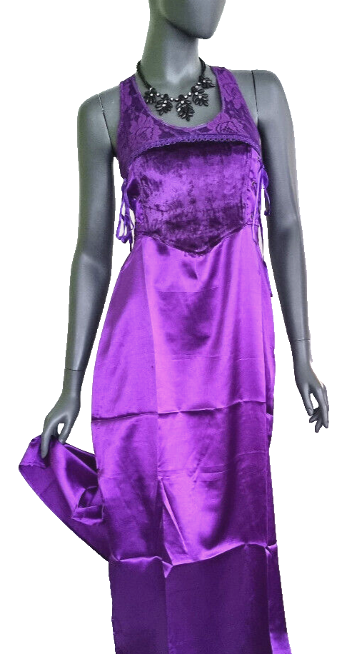 Bäres Gothic  Maxikleid Mittelalter Gothic Witch lila Gr. 34