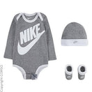 Zeige Bild NIKE DREITEILIGES BABY SET GR. 68 / 6-12  BODY MÜTZE SCHÜHCHEN GRAU 2