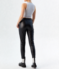 Zhrill Hose Lederimitat Fabia Jogger schwarz Gr. M/38-40